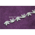 Diadema directo de la fábrica de la joyería de la manera de Yiwu cordón hecho a mano de la flor blanca que arregla la cadena cristalina del collar